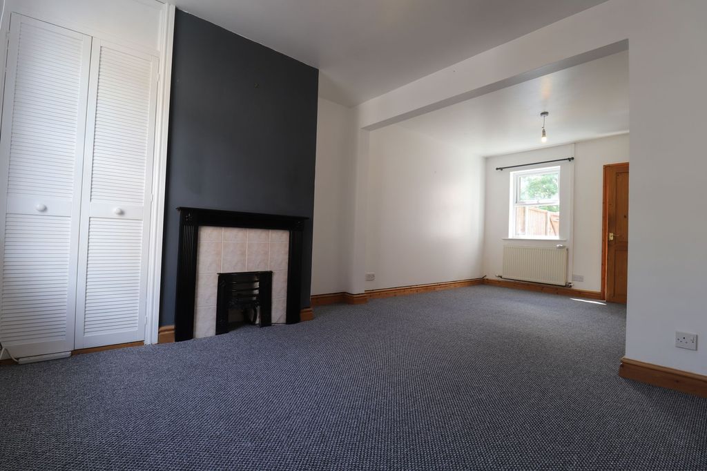 Property photo 2 of 13 Photo 2