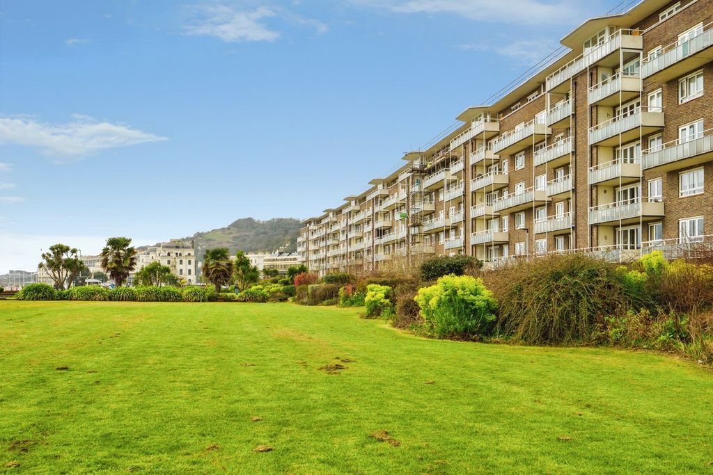 Property photo 1 of 25