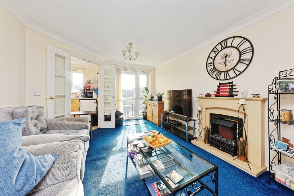 Property photo 3 of 14 Pbox-Img.Jpg