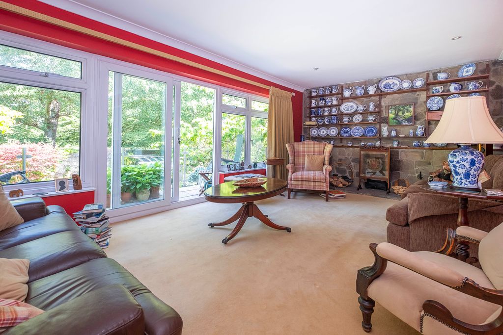 Property photo 2 of 10
