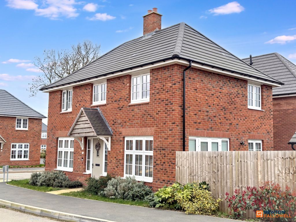 Property photo 1 of 32