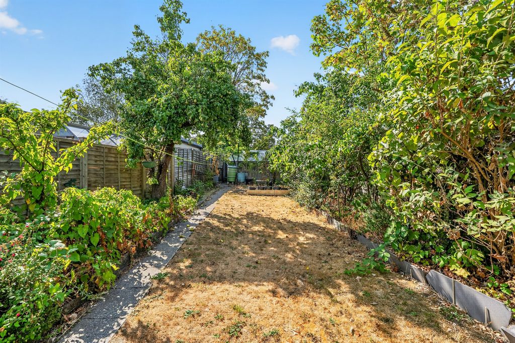 Property photo 3 of 20