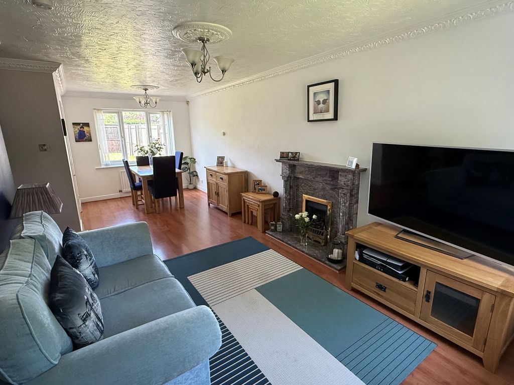 Property photo 3 of 15