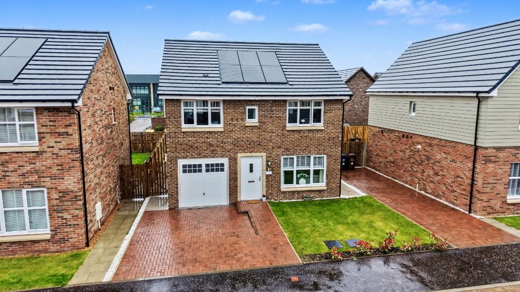 Property photo 2 of 29