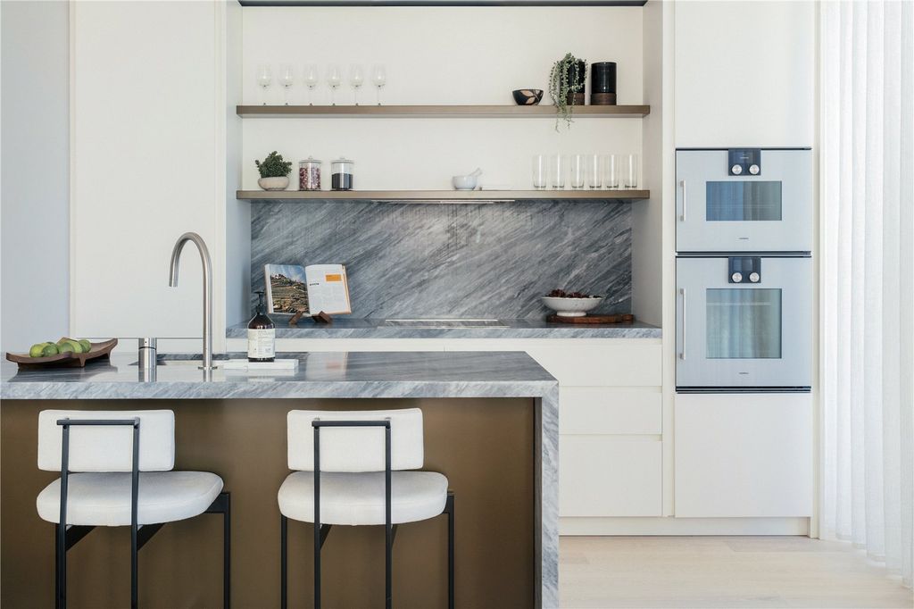 Property photo 1 of 18 Kitchen/Dining Area