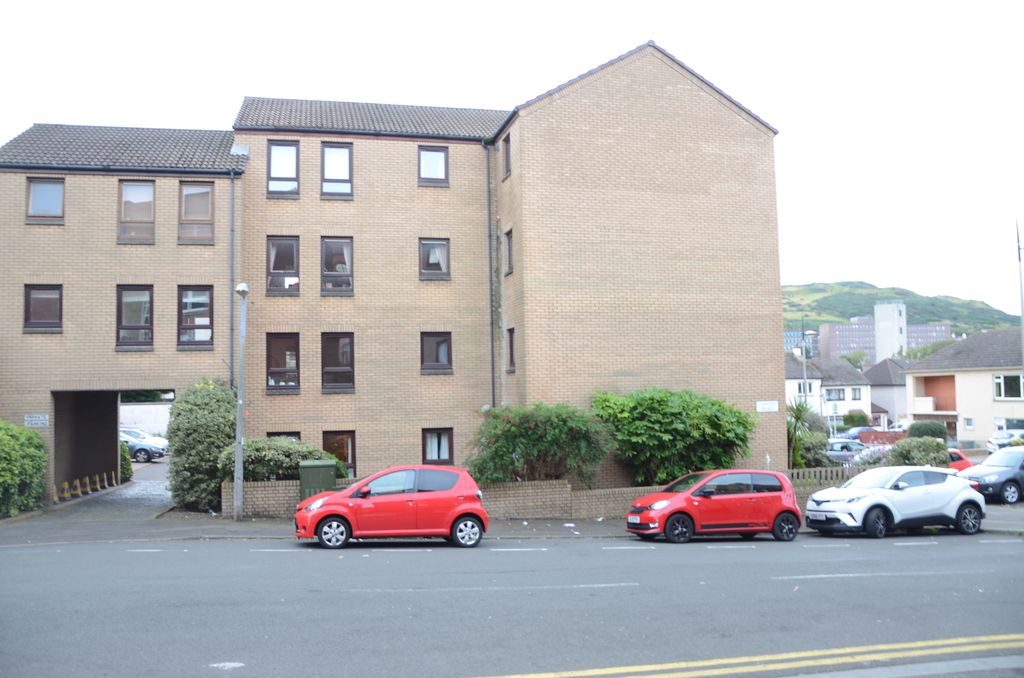 Property photo 1 of 9