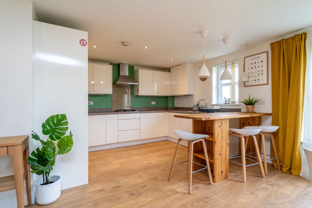 Additional image 4 of 2 bed flat for sale17A, College Medway, Dalkeith EH22