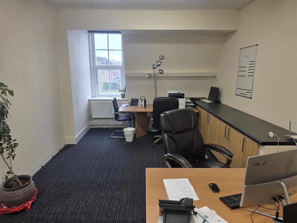 Property photo 2 of 7 20260331_135757.Jpg