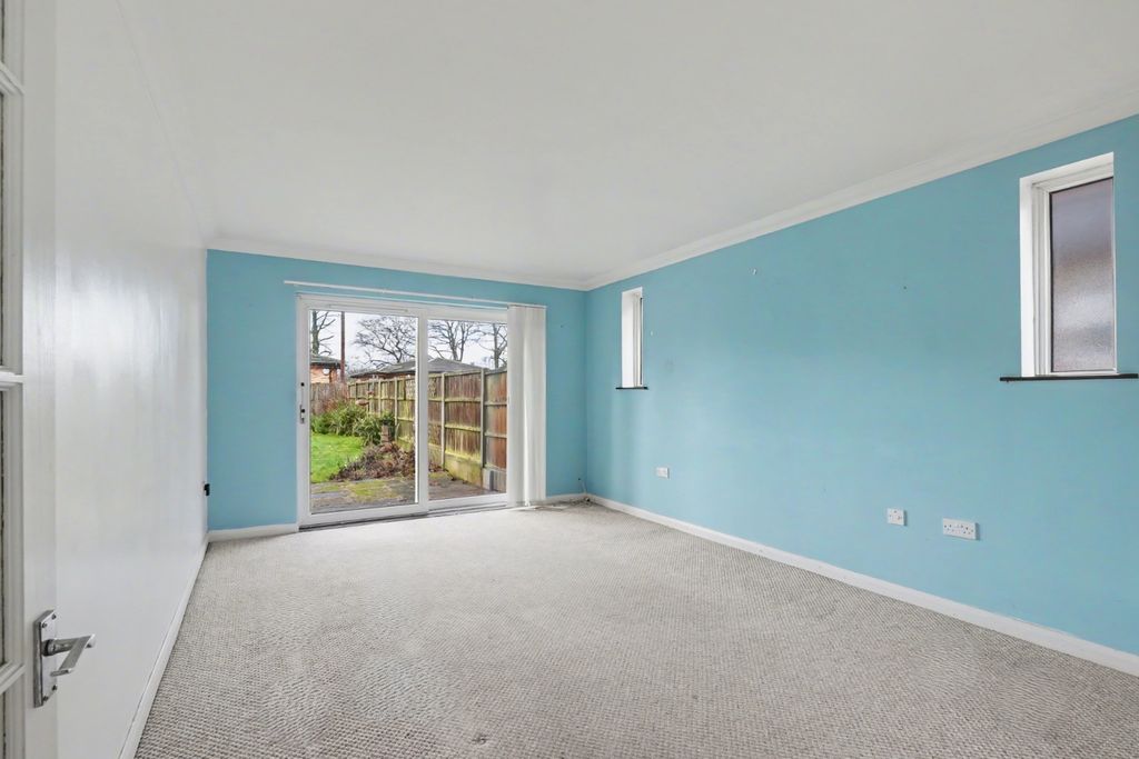 Property photo 3 of 13 4806347