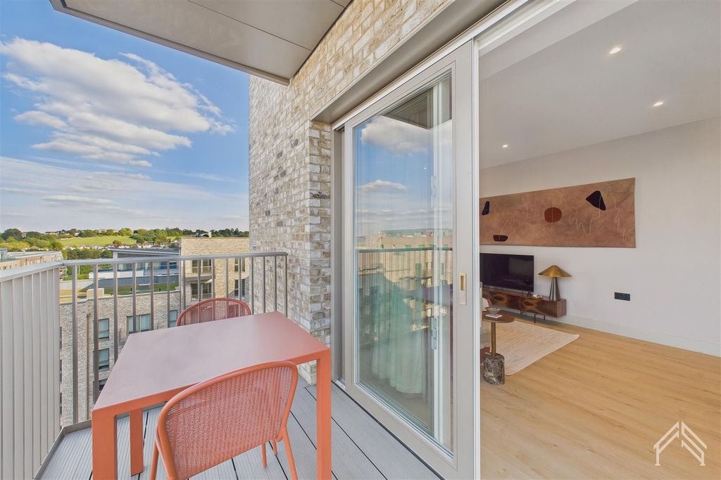 Property photo 2 of 12 4.Jpg