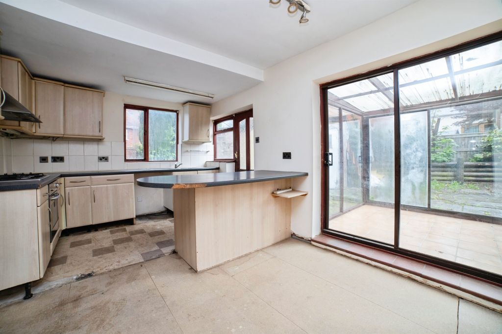 Property photo 3 of 23