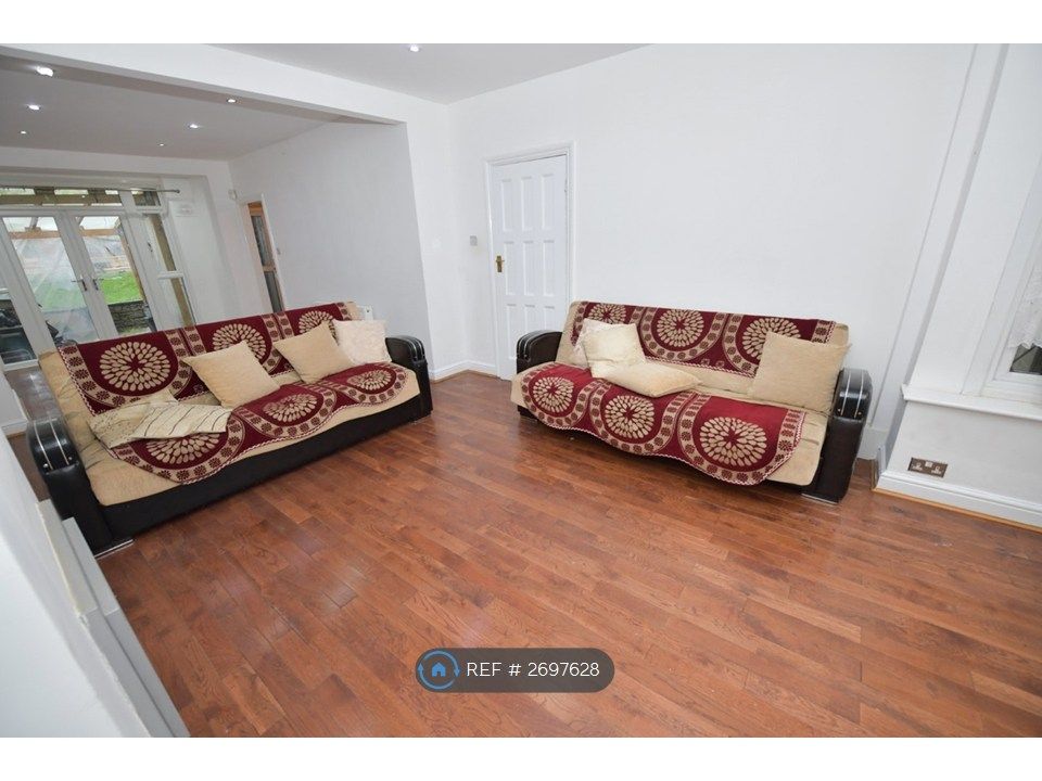 Property photo 3 of 26