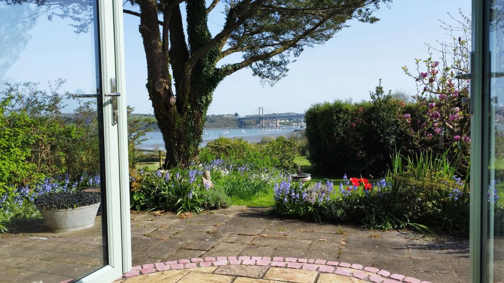 Property photo 1 of 46