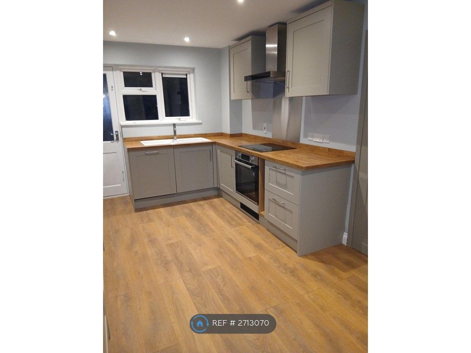 Property photo 2 of 29