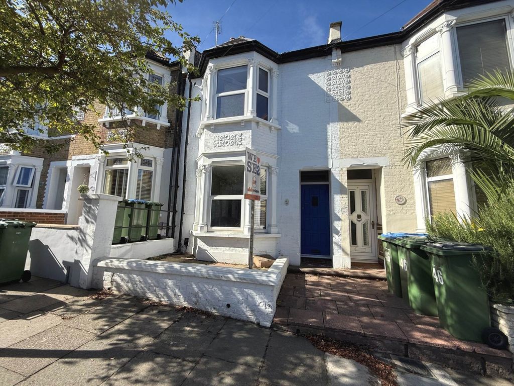 Property photo 1 of 16