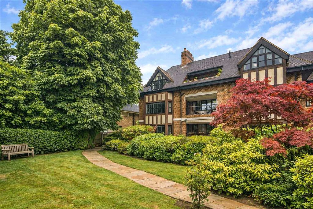 Additional image 32 of 3 bed flat for saleCockfosters Road, Barnet EN4