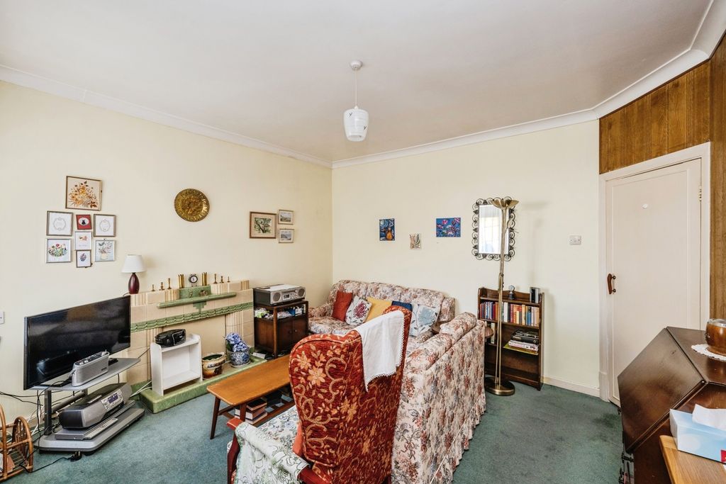 Property photo 2 of 24 Pbox-Img.Jpg