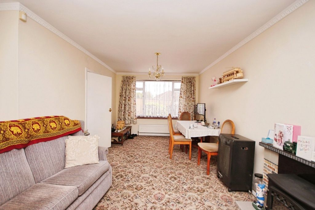 Property photo 3 of 16 Photo