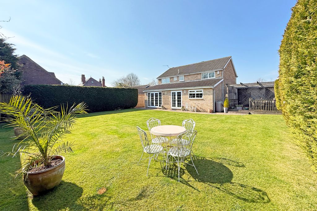 Property photo 3 of 17