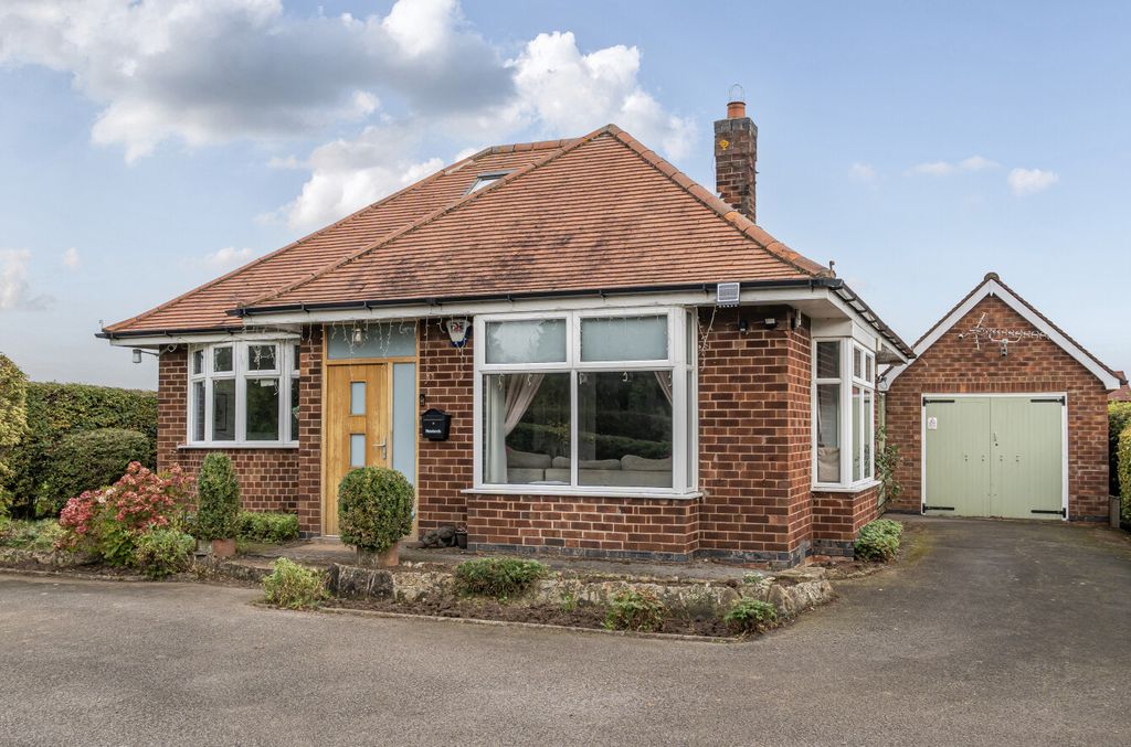 Property photo 2 of 28