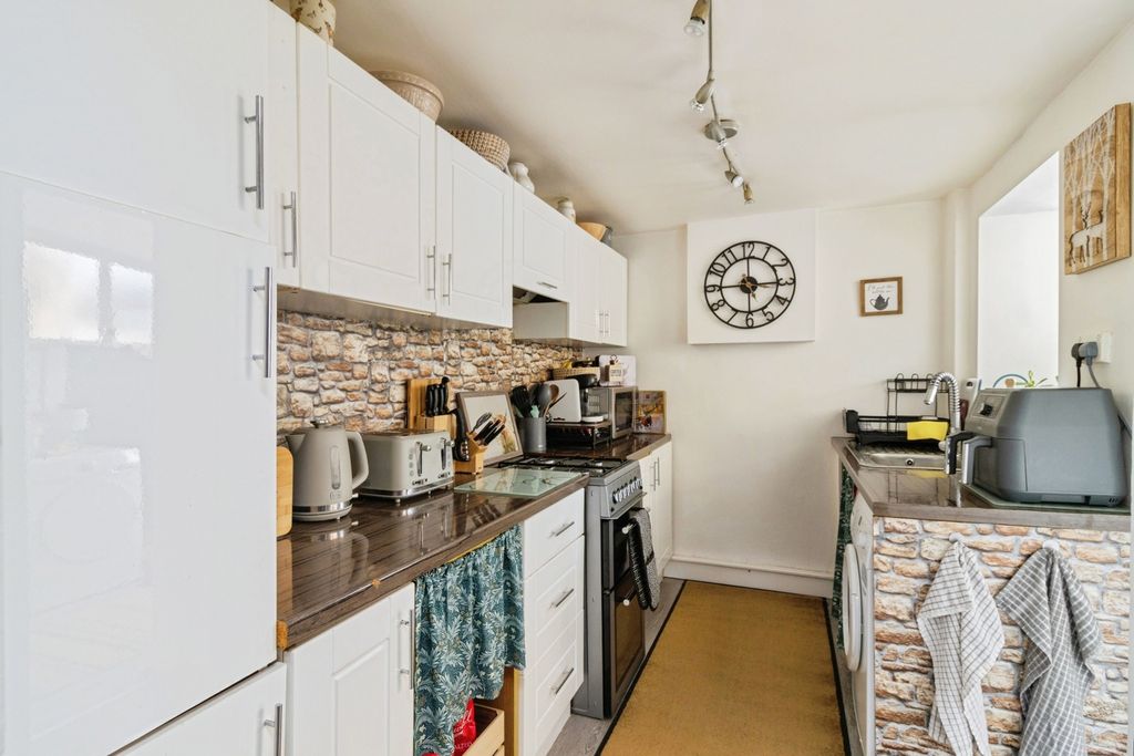 Property photo 2 of 18 Pbox-Img.Jpg