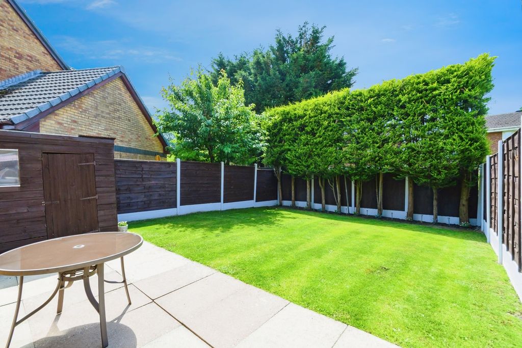 Property photo 2 of 16 Photo