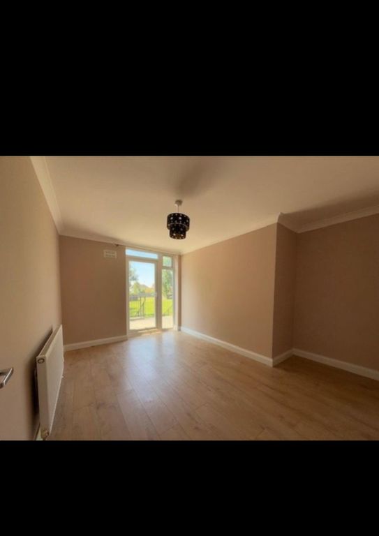 Property photo 1 of 10 3 Bed Flat To Rent Kenton Lane, Kenton Ha3 6At