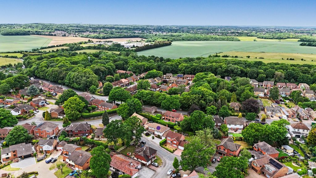 Property photo 2 of 41 5164134