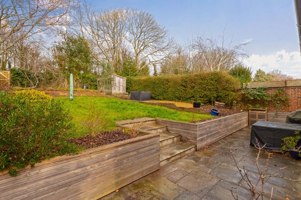 Property photo 2 of 37