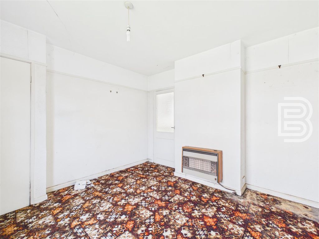 Property photo 3 of 15 Cam03823G0-Pr0132-Still008.Jpg