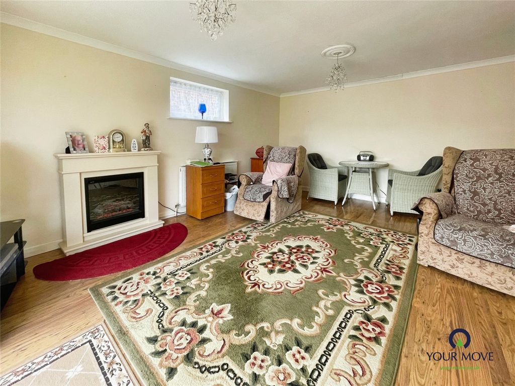 Property photo 2 of 11 Living Room