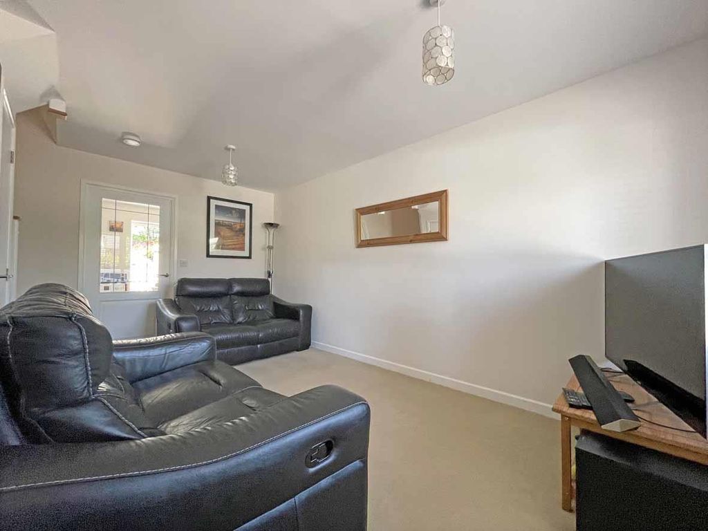 Property photo 3 of 19 Cobham Close 49 - Lounge 2.Jpg