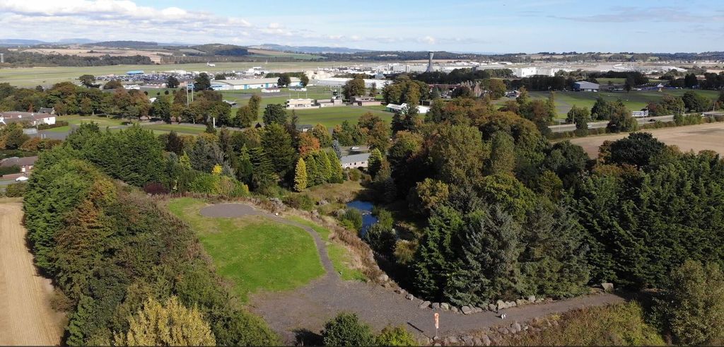 Property photo 1 of 21 West Ic 3