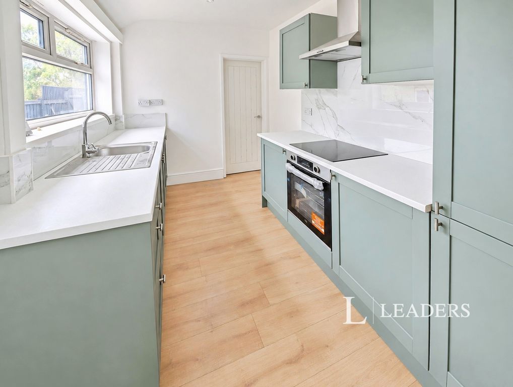 Property photo 3 of 16 Pbox-Img.Png