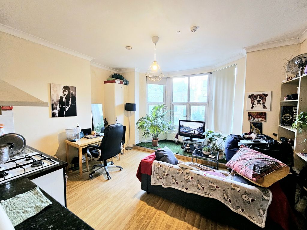 Property photo 1 of 4 Photo 2