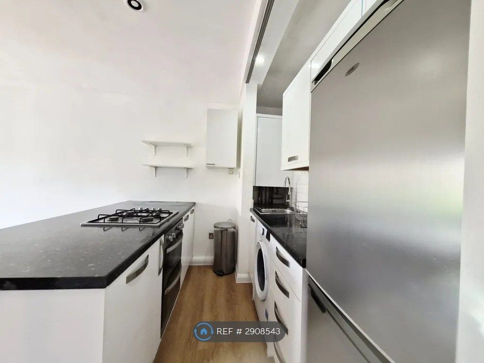 Property photo 3 of 8