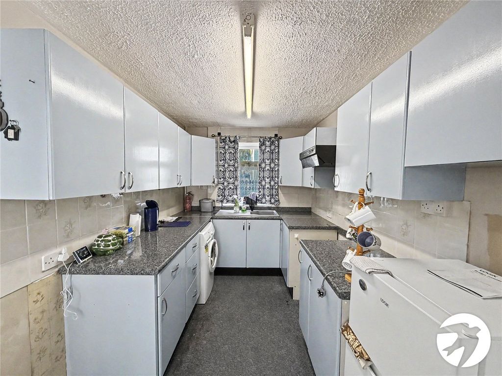 Property photo 3 of 16 Picture No. 05