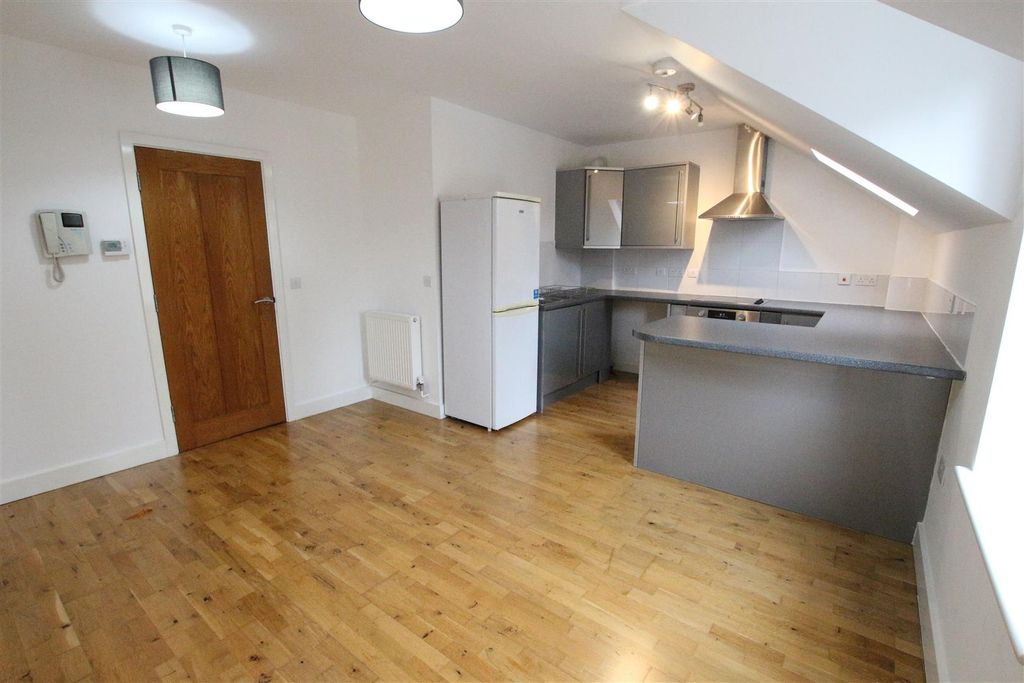 Property photo 2 of 10 Img_1370.Jpg