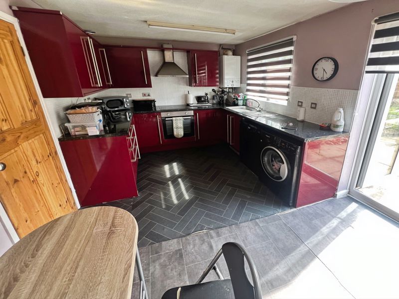 Property photo 3 of 13 Kitchen