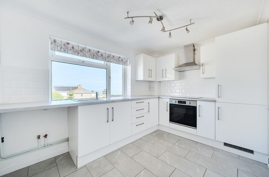 Property photo 2 of 15 1344329-7-68A8500...