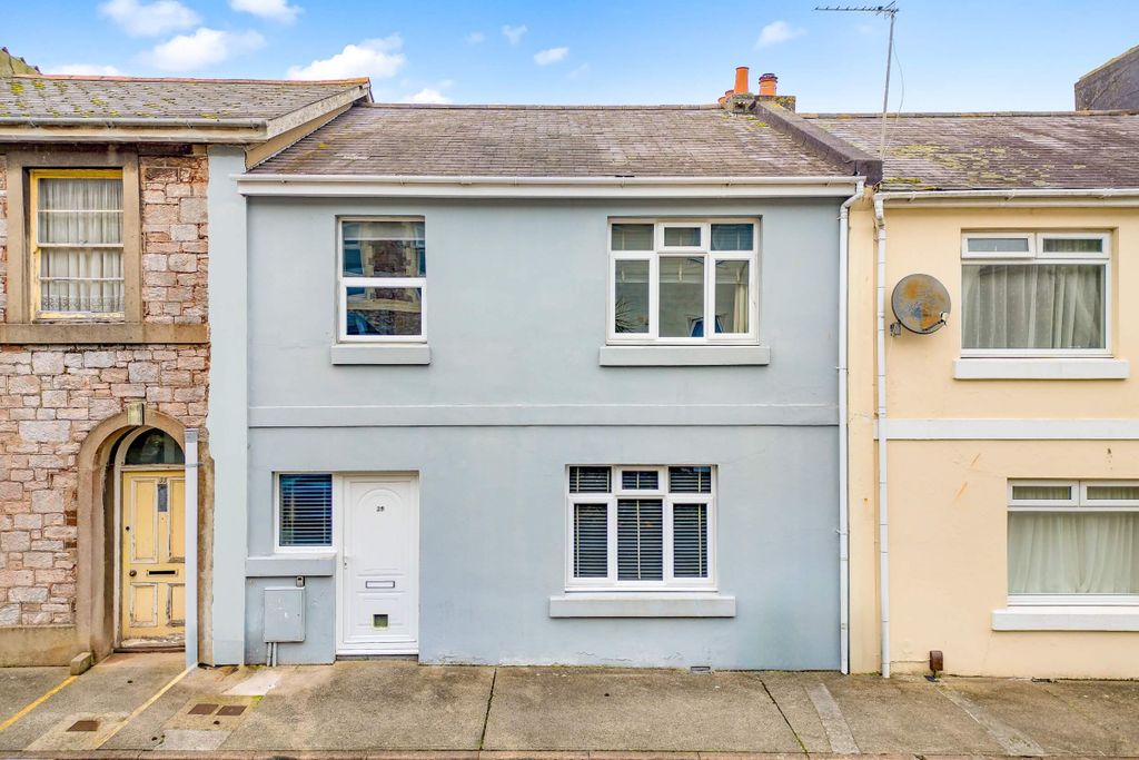Property photo 1 of 18