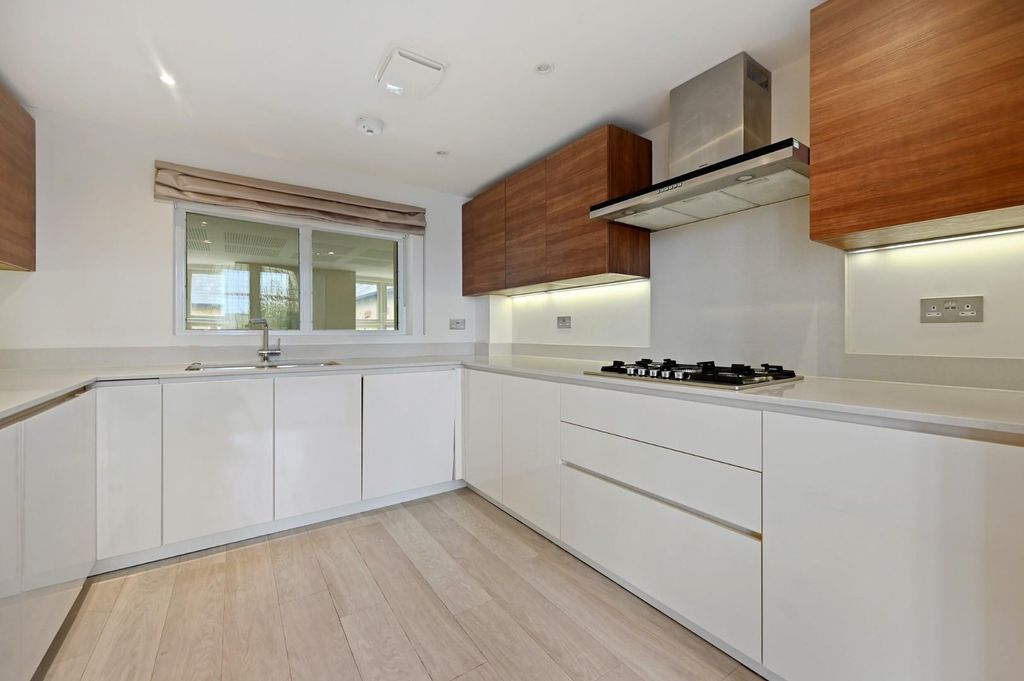 Property photo 1 of 14 Rctec- Flat 13 Havana Drive- Kitchen 3 (1).Jpg
