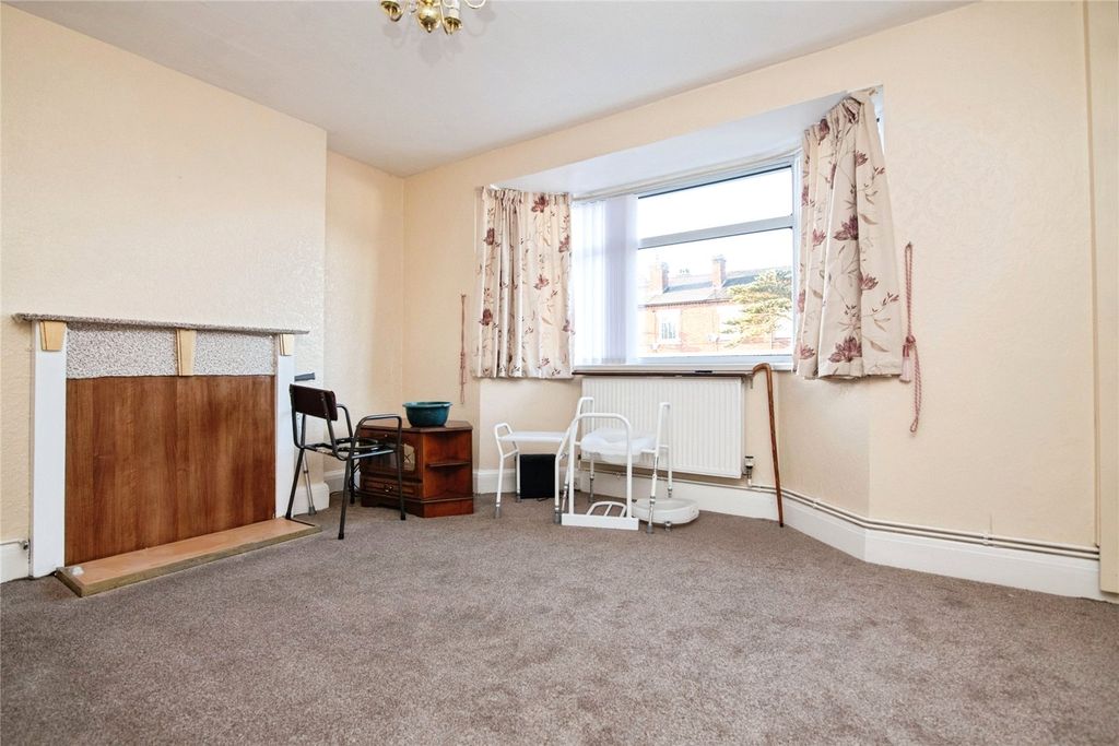 Property photo 2 of 18 Picture No. 01