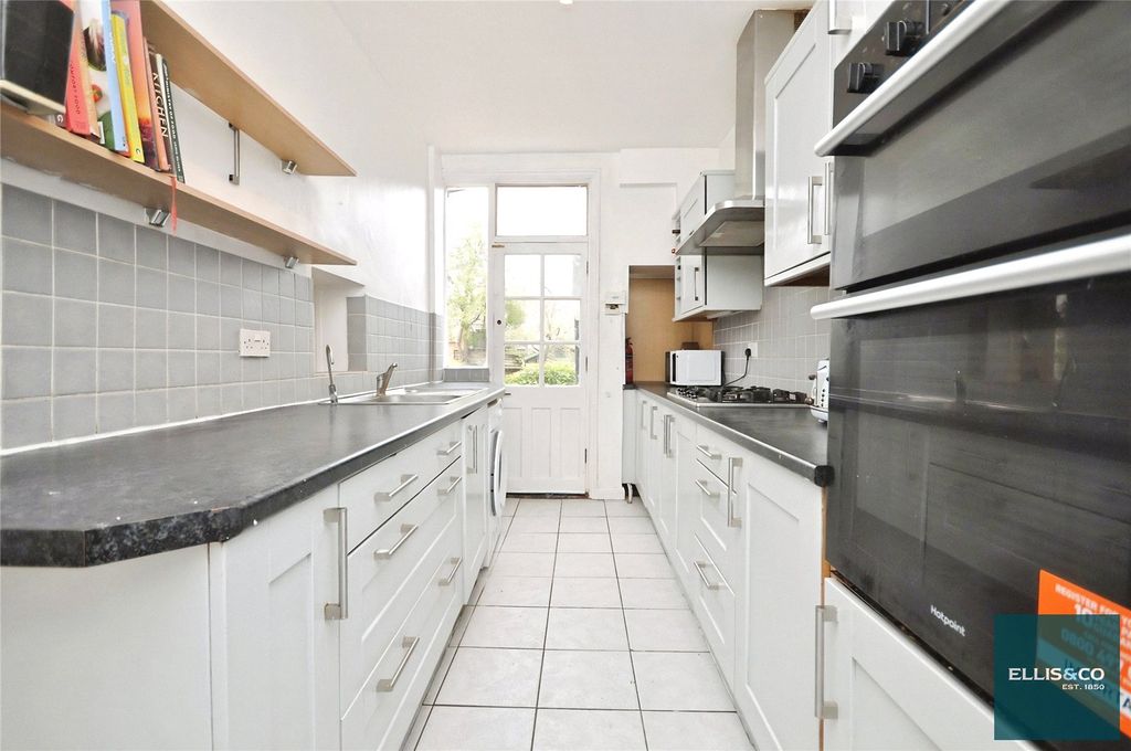 Property photo 3 of 15 Picture No. 43