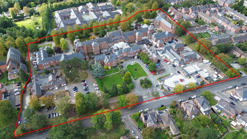 Property photo 1 of 7 Photo 7