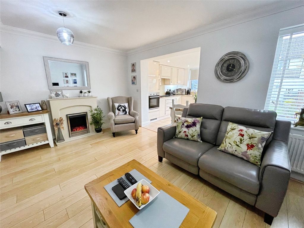 Property photo 1 of 19 Picture No. 13