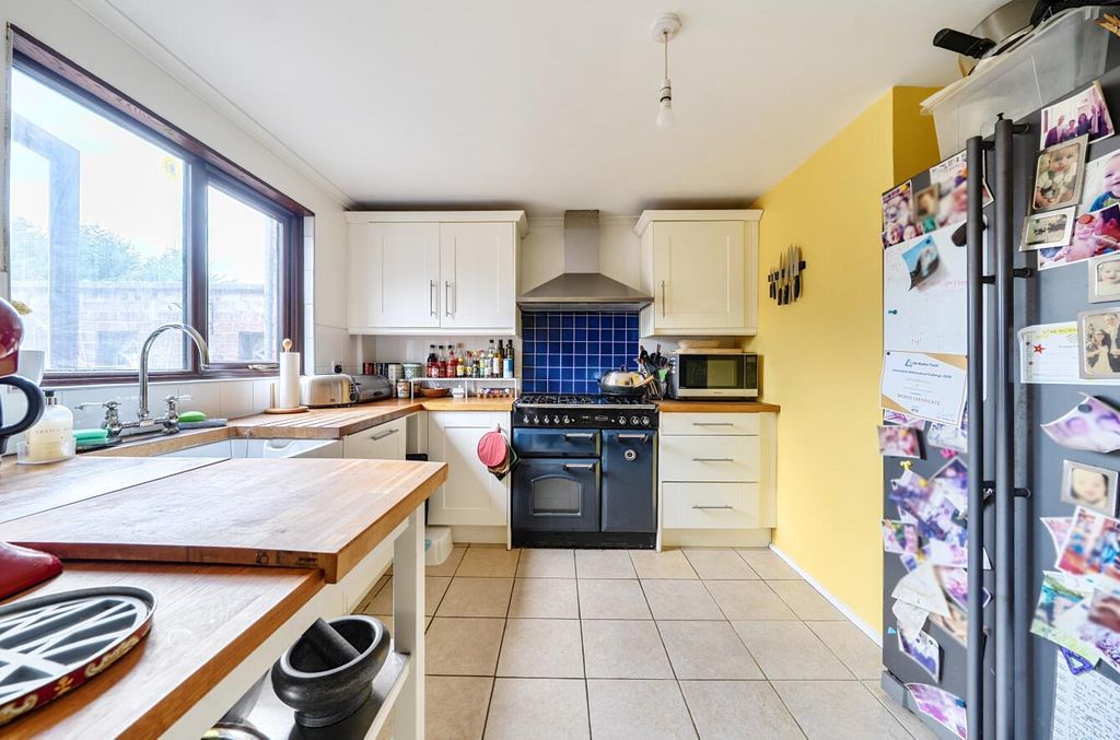 Property photo 3 of 20 1499452-8-6A8859B556ba6.Jpg