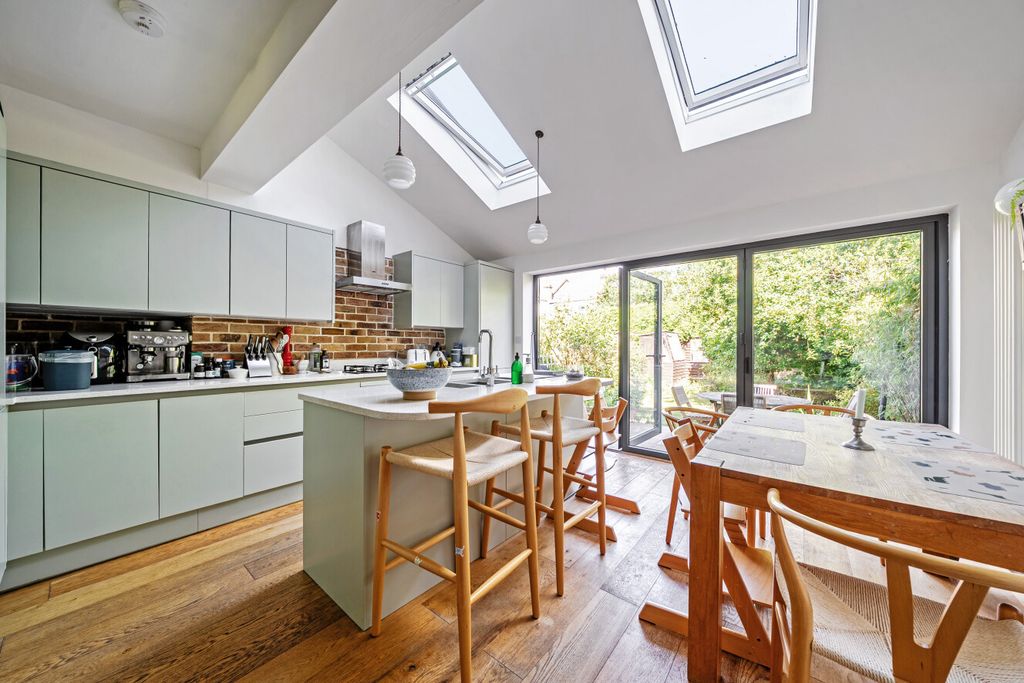 Property photo 1 of 15 1485451-21-6A429A...