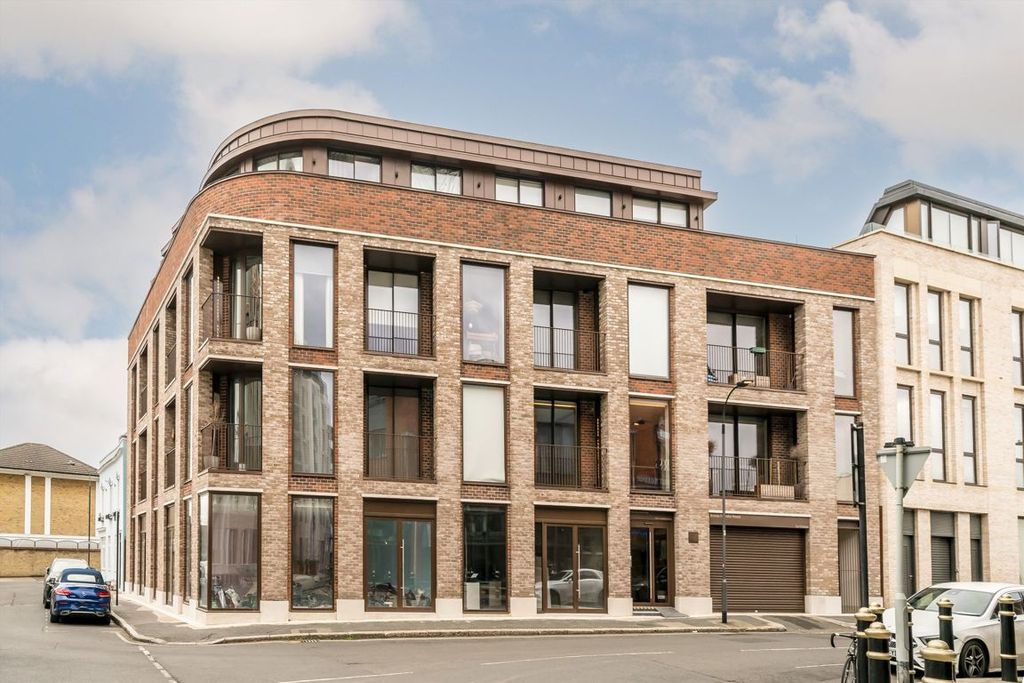 Property photo 1 of 6