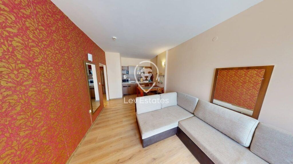 Property photo 1 of 12